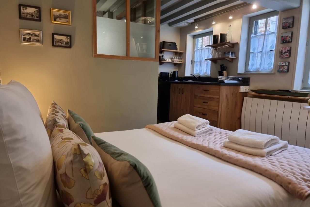 The Saint Jean Suite - Cozy For 2 - Center Honfleur With Fireplace Eksteriør bilde